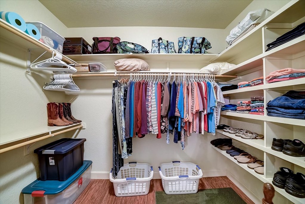 2 LARGE WALK IN CLOSETS IN OWNER'S SUITE 